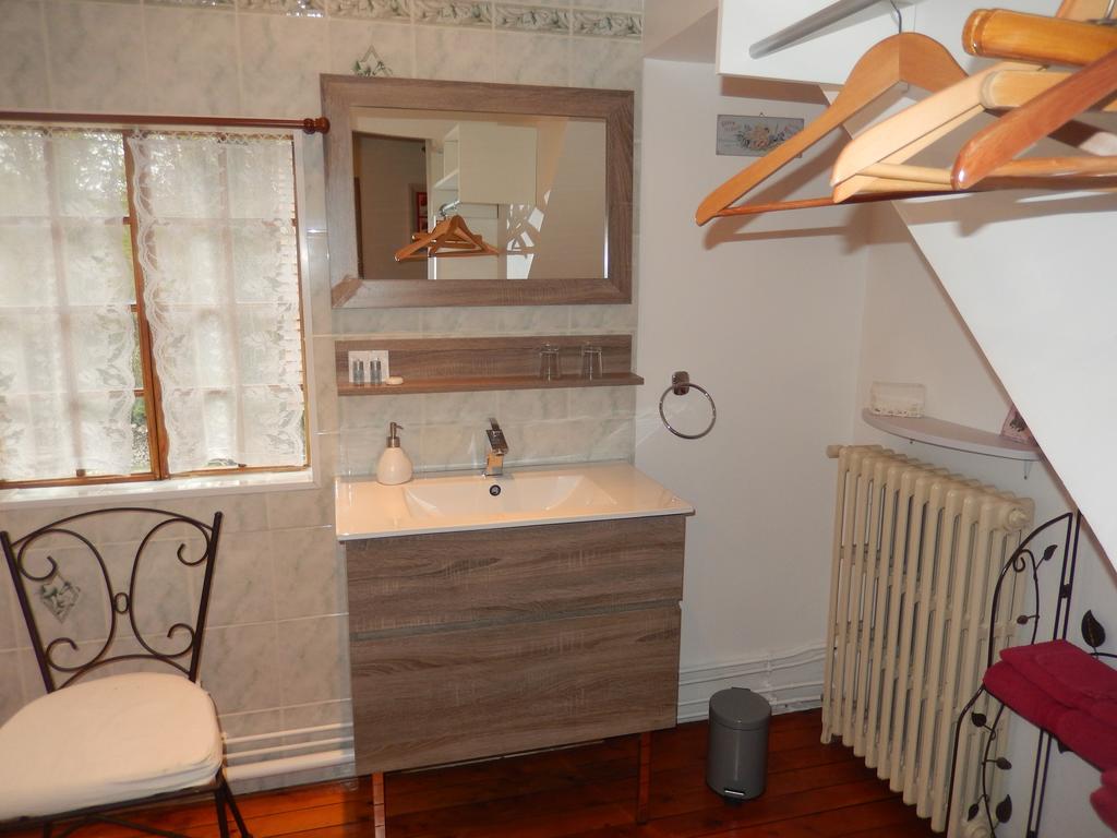 Moulin Des Chennevieres Bed & Breakfast Giverny Room photo
